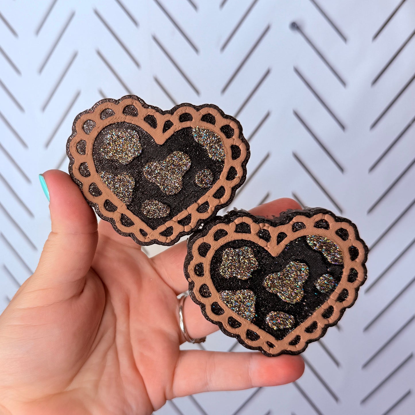 CUSTOM- Scalloped Heart W/ Cow Print Vent Clips