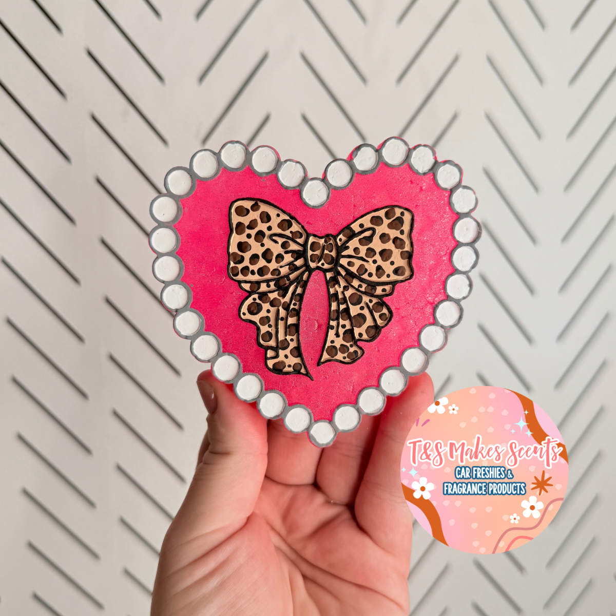 CUSTOM- Heart bow & Pearls
