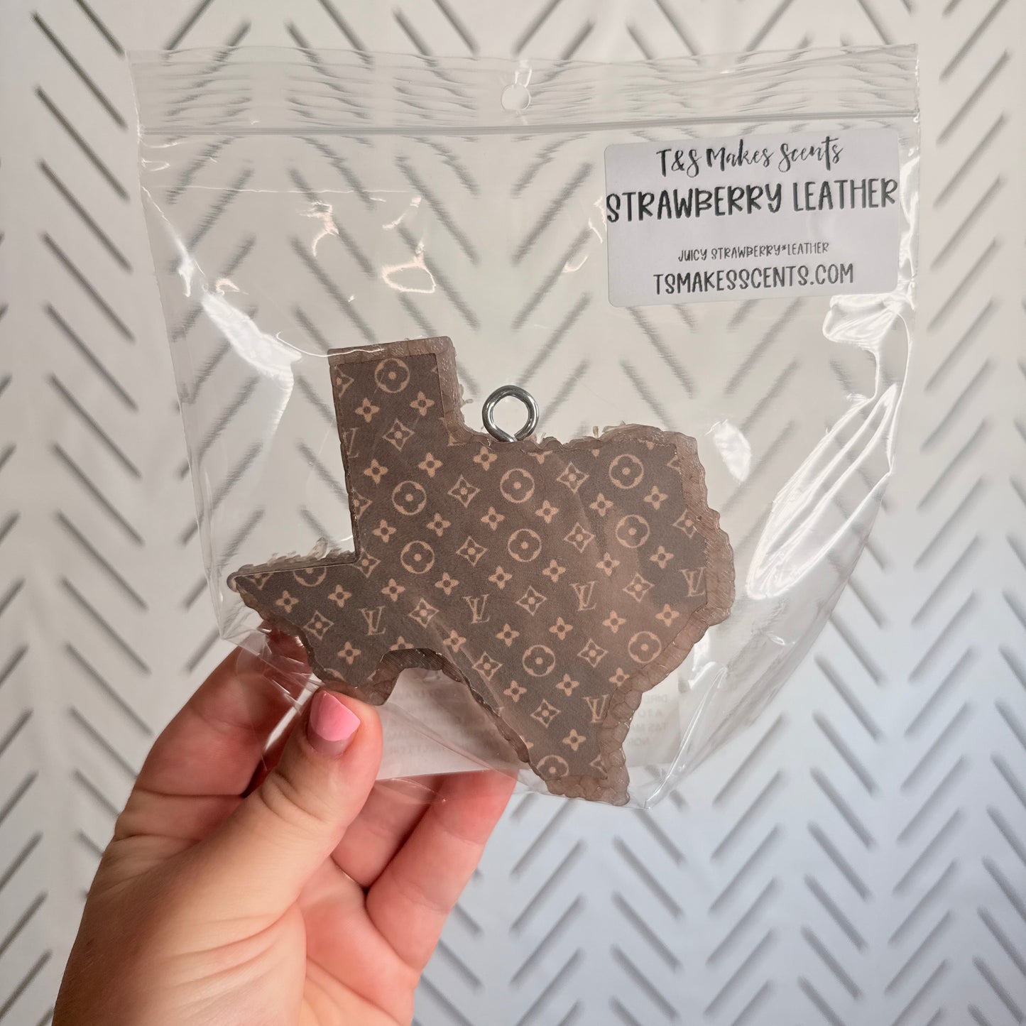 Strawberry Leather- 413