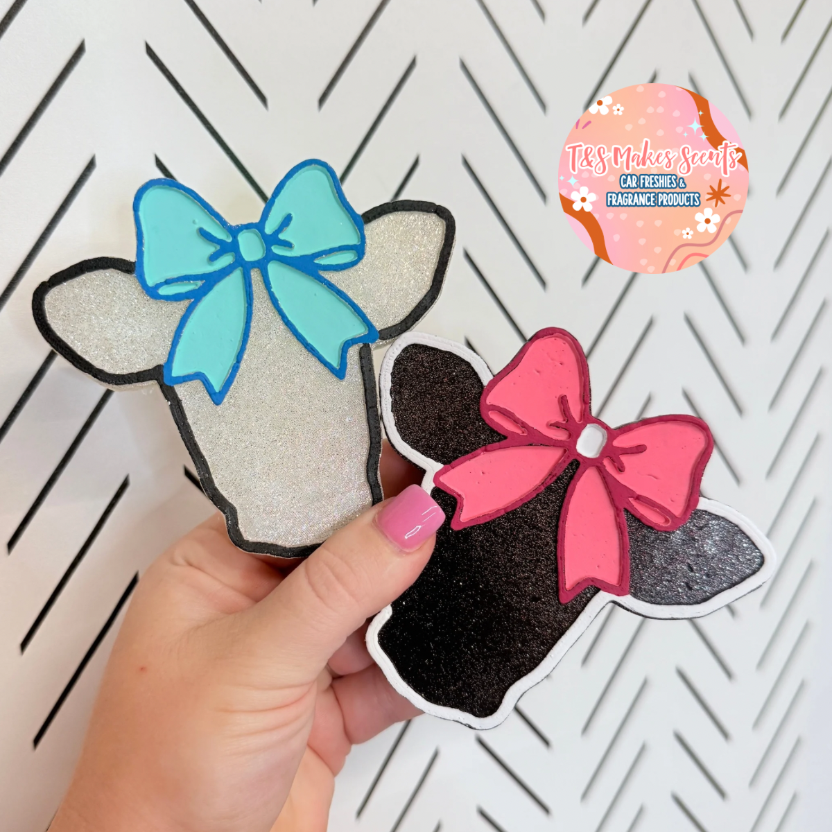 CUSTOM- Cow head with bow