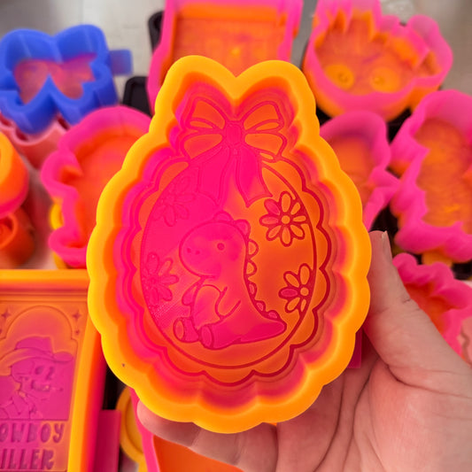 CUSTOM- Dino in Frame