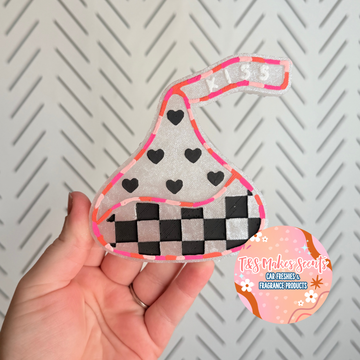 CUSTOM- Kiss