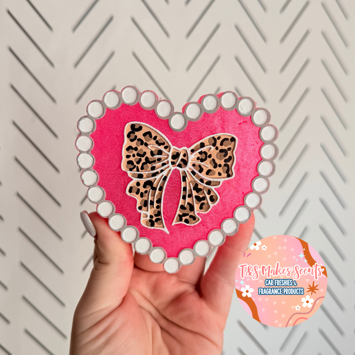 CUSTOM- Heart bow & Pearls
