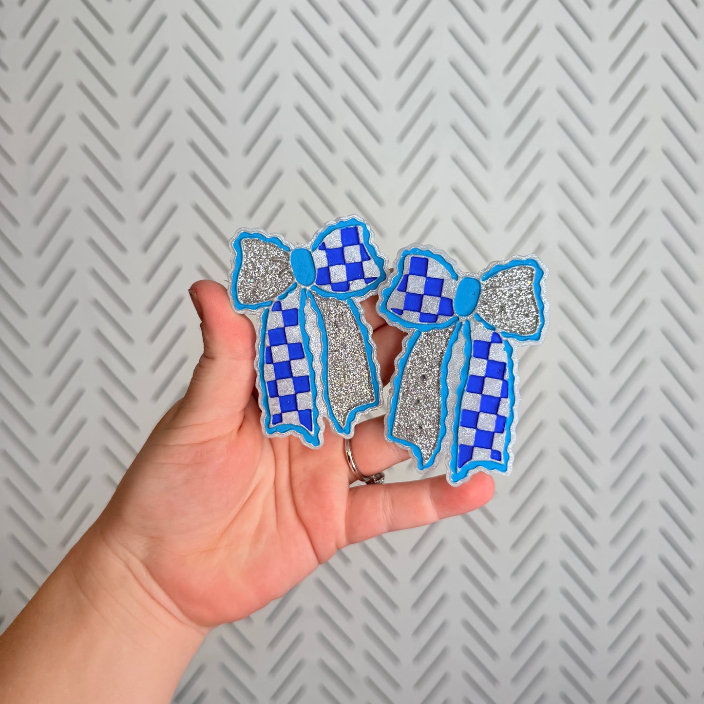 CUSTOM- Checkered Bow- Vent Clip