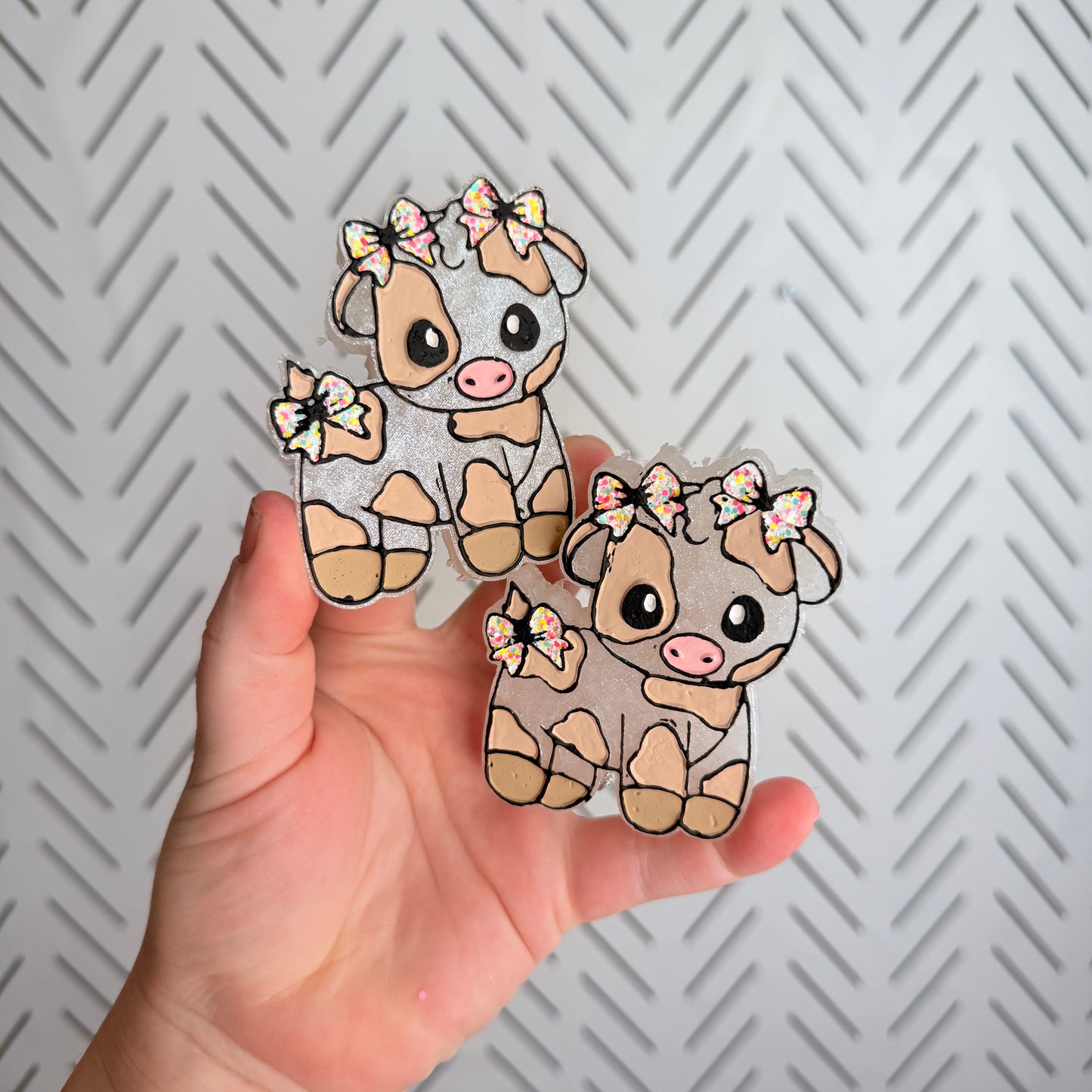 CUSTOM- Cow w/ Bows- Vent Clips