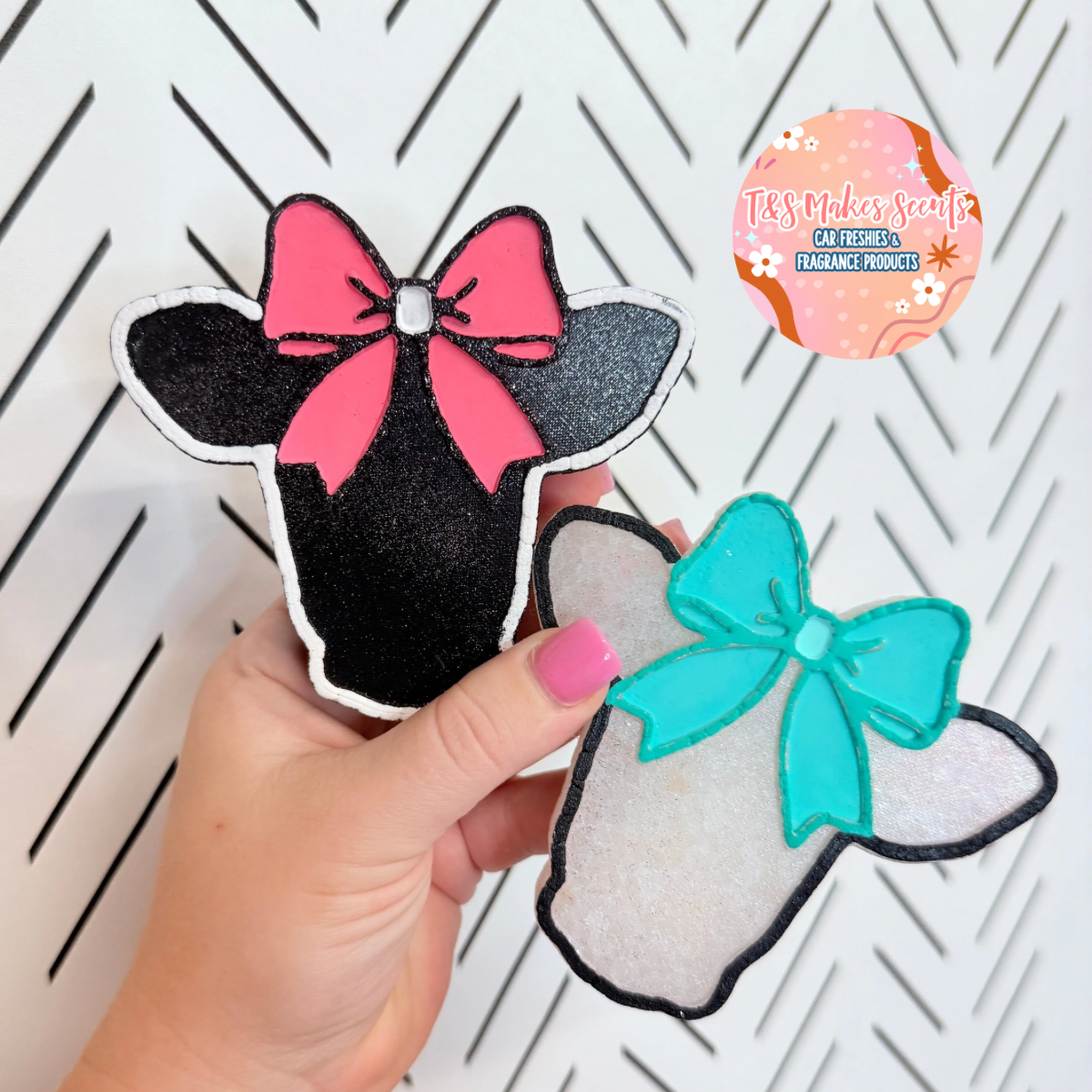 CUSTOM- Cow head with bow