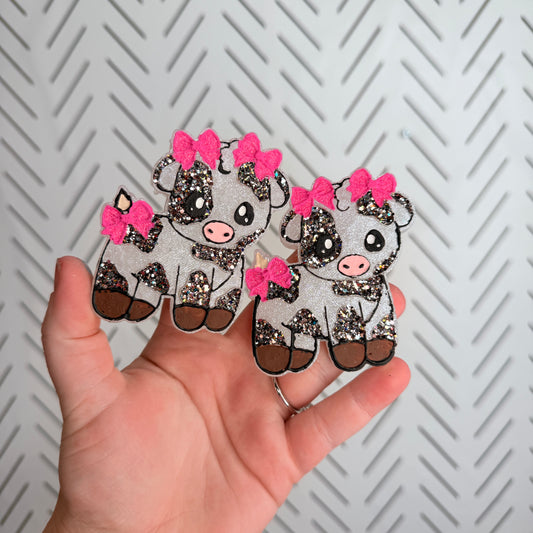 CUSTOM- Cow w/ Bows- Vent Clips