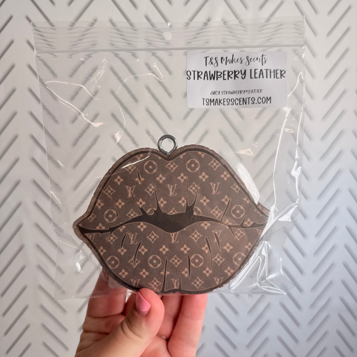 Strawberry Leather- 409