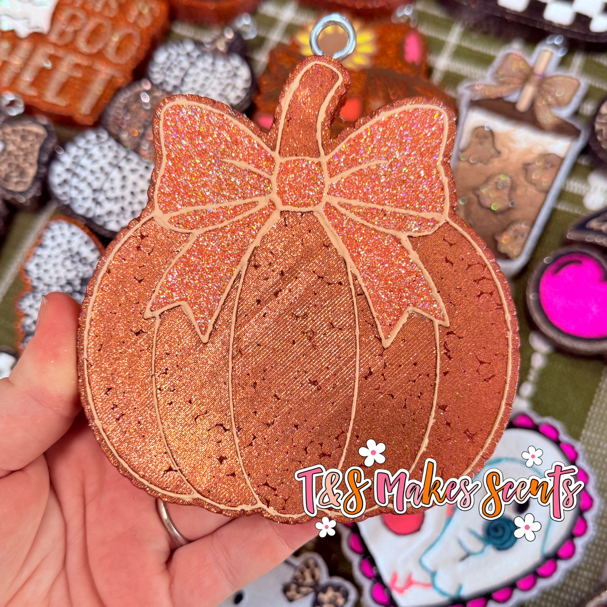 CUSTOM- Pumpkin w/ Bow