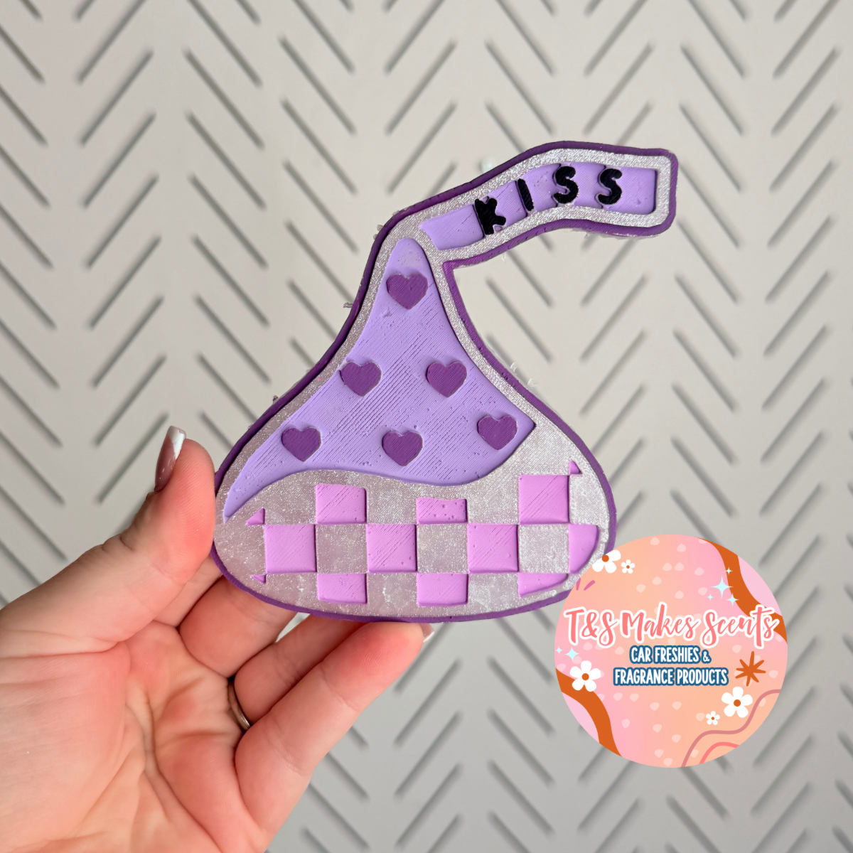 CUSTOM- Kiss