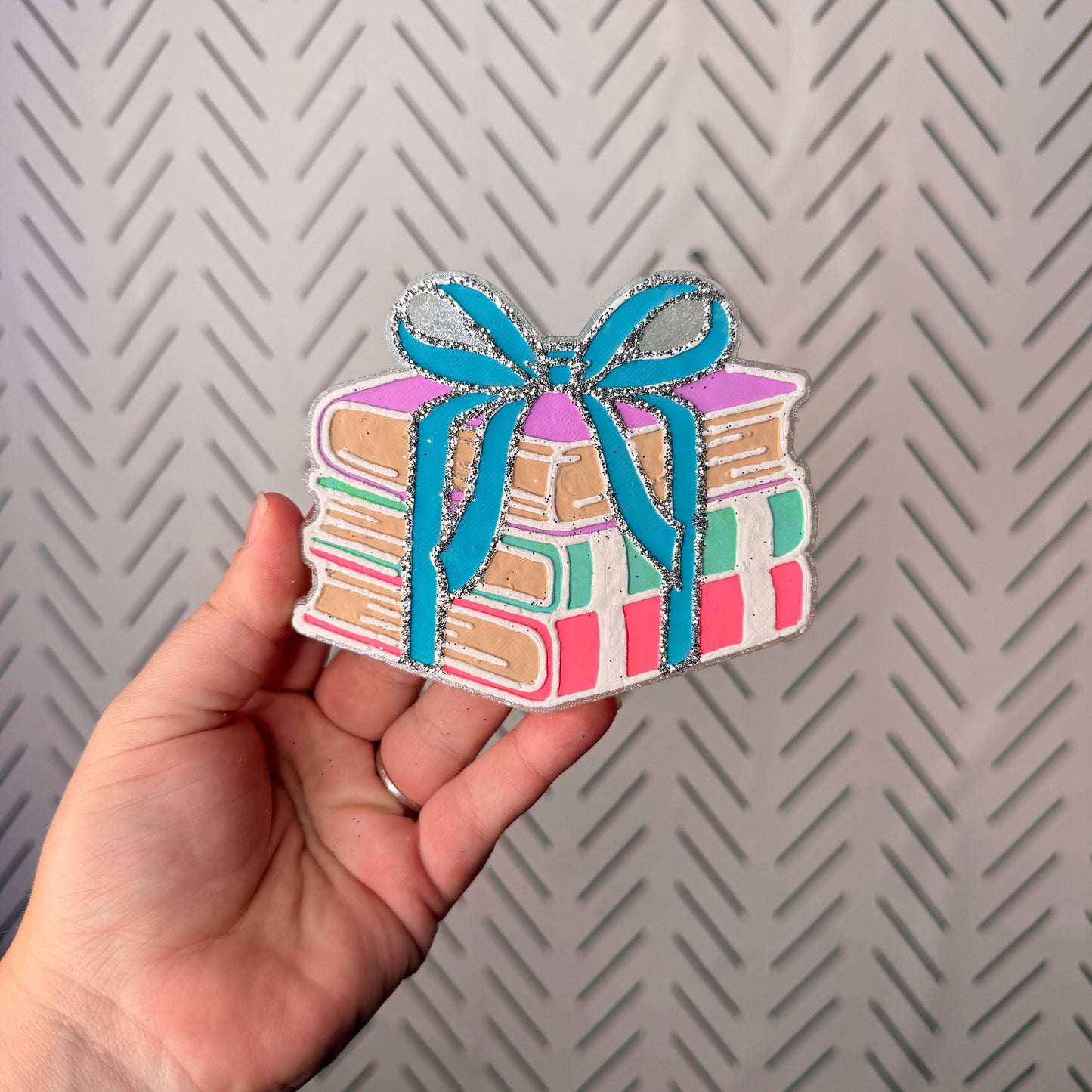 CUSTOM- Book stack w/ Bow