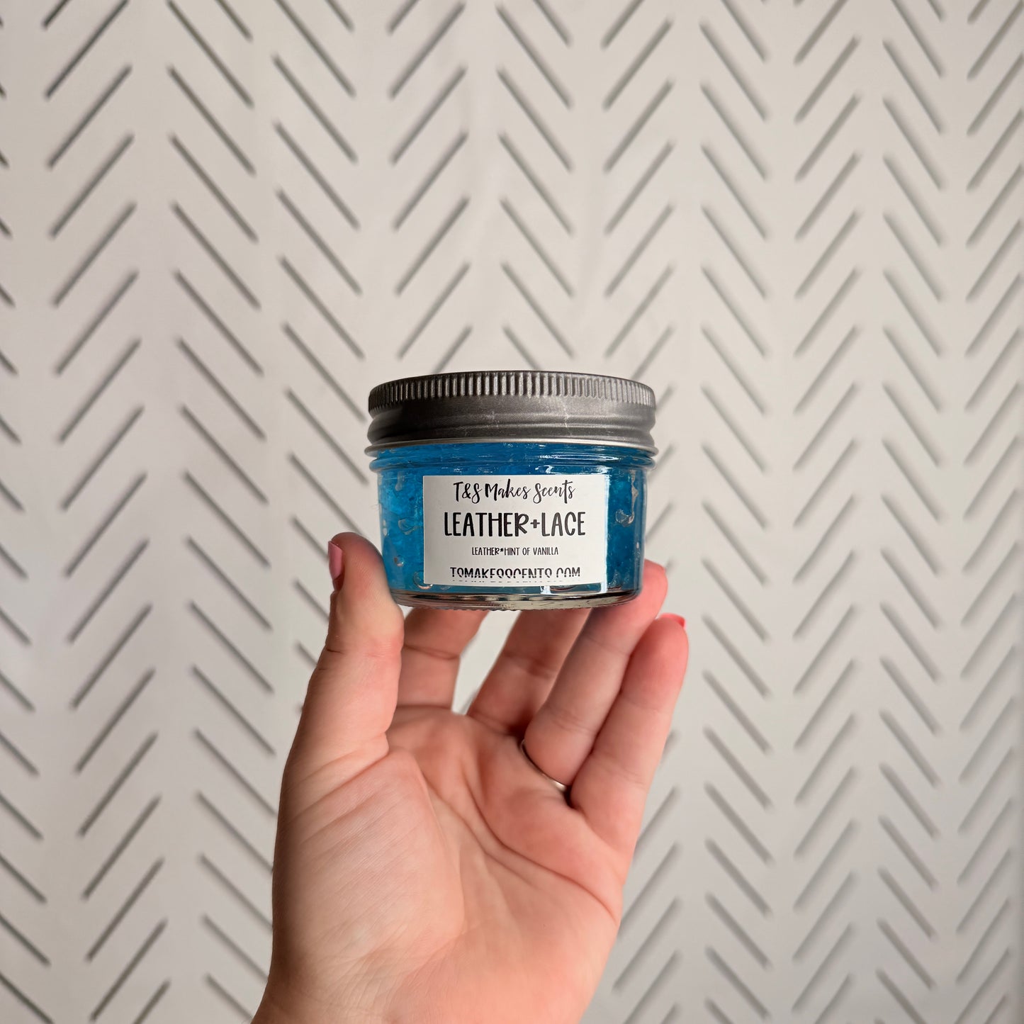 SMELLY JELLY - LEATHER LACE